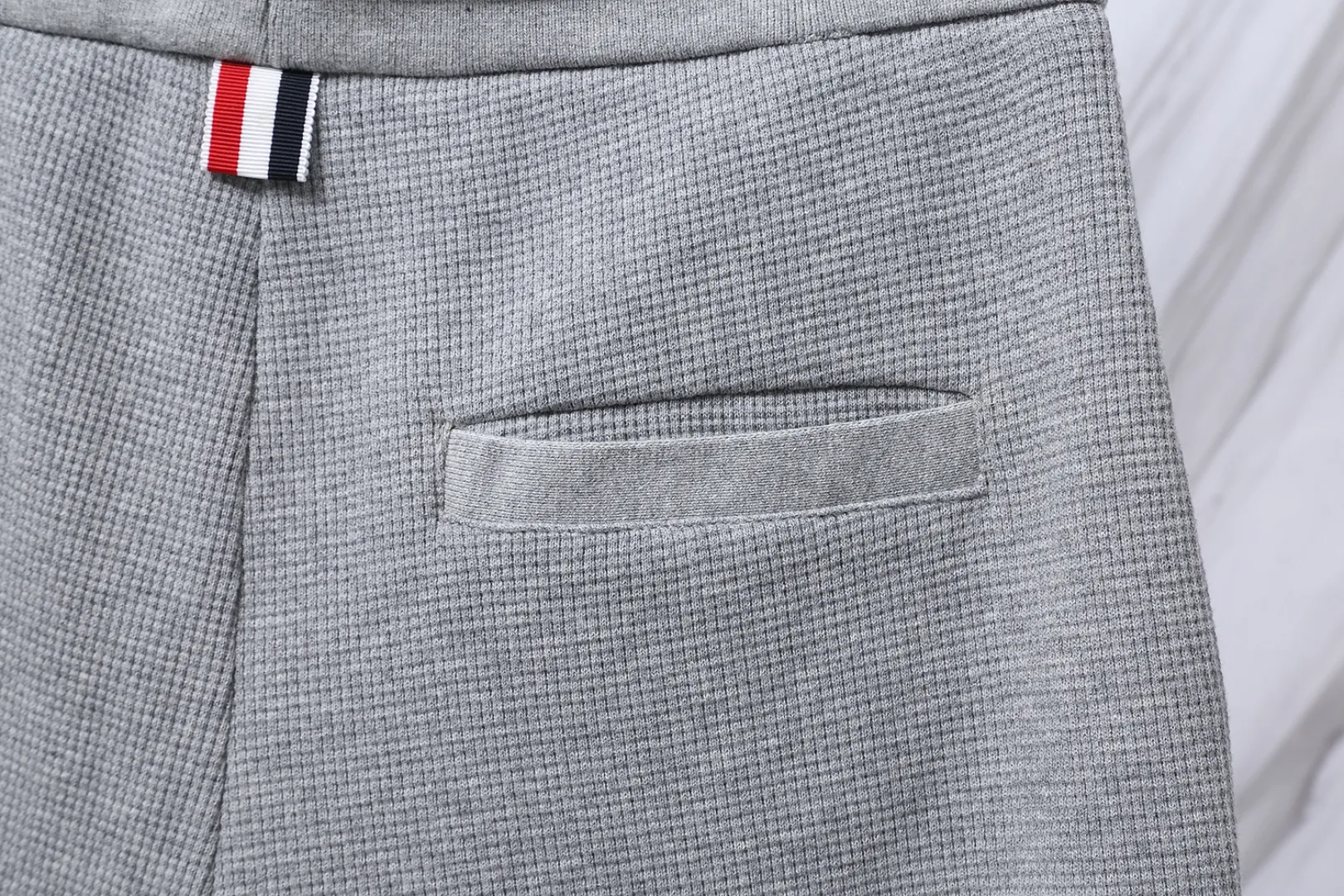 ：116（TB ） THOM BROWNE . TB Factory Same Style TB TB ：Dark Gray/Light Gray/Navy Blue/Black Size：0/1/2/3/4
